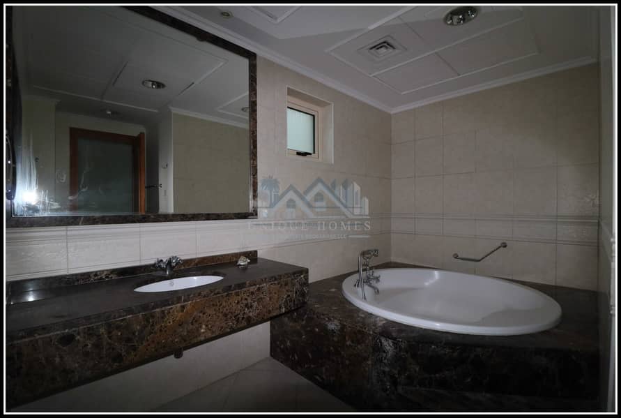 9 4 BHK Independent Villa in a compound with a Garden in Jumeirah
