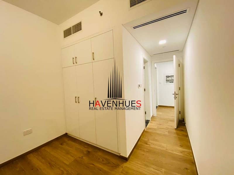 8 HOT OFFER !! 2 BHK APT Wooden Flooring With Parking