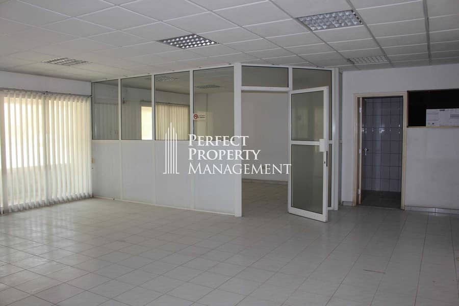 Huge office space for rent in a prime location near pearl round about