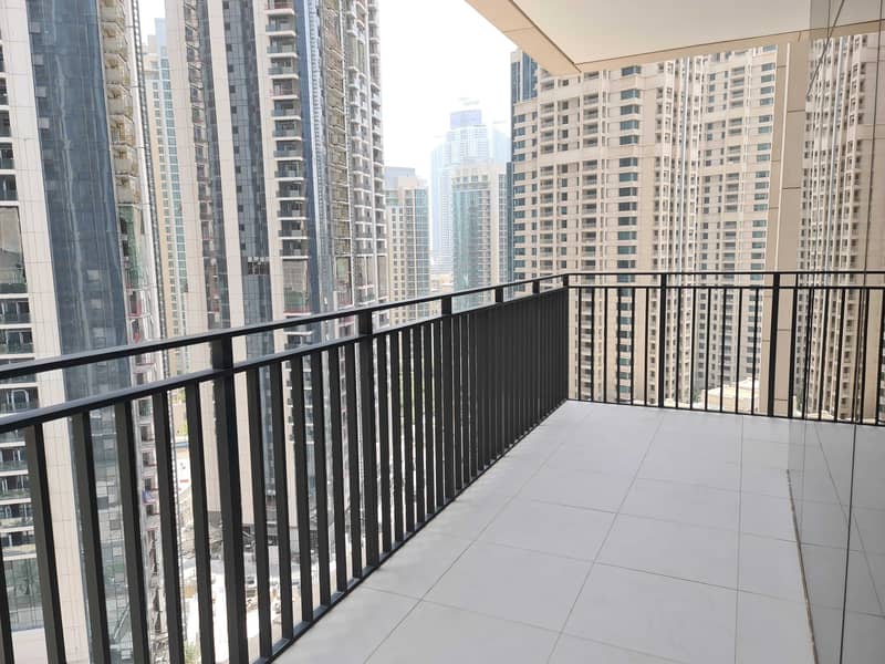 8 Spacious Apartment | 1 Mont RENT FREE | 0% Commission | Spectacular Views