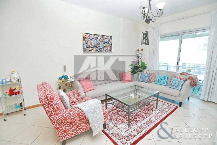 8 939 K / Hot 2 BR  / Low Floor / With Balcony / Furnished Apartment