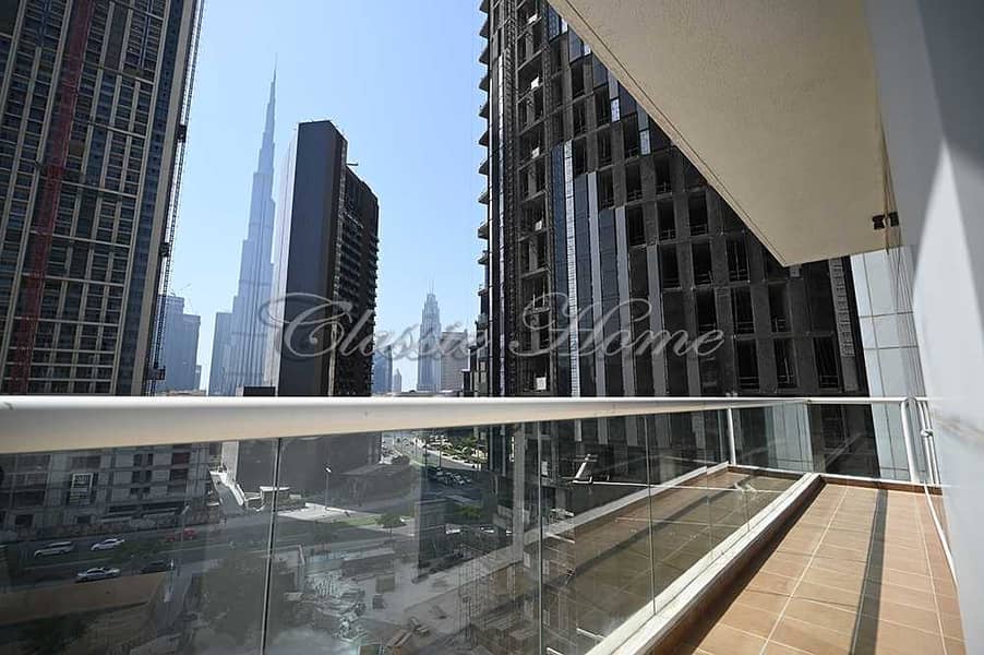 18 Huge  2 Bedroom Apartment/Partial  Burj Khalifa View/Burj Al Nujoom Tower