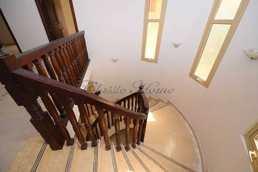 8 Huge 5B/R Villa/ Detached/ Andalusian Style