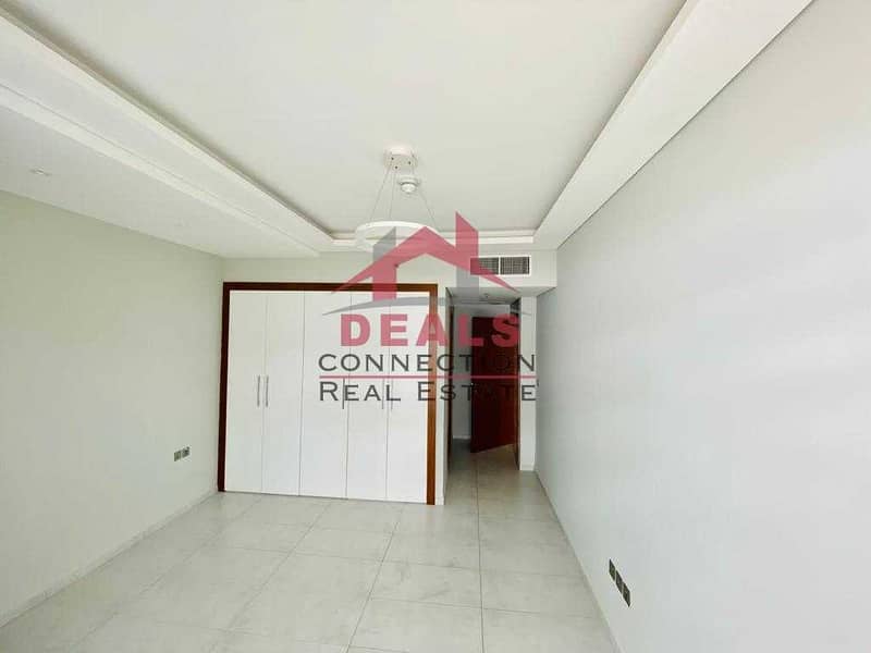 2 1 BEDROOM APARTMENT WITH BALCONY | COMMUNITY VIEW | VACANT & READY
