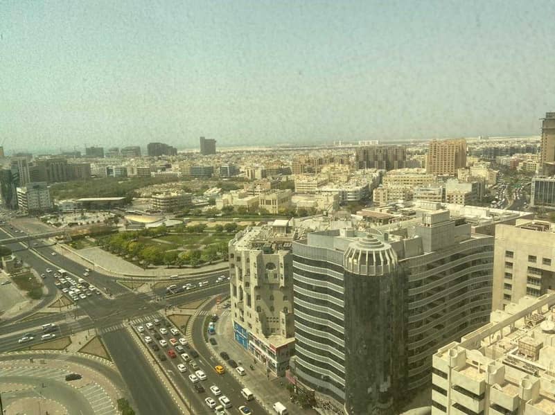 12 Al Reem Tower Spacious Office