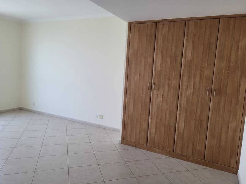 13 Large 2 Bedroom Apartment with Store and Big Hall