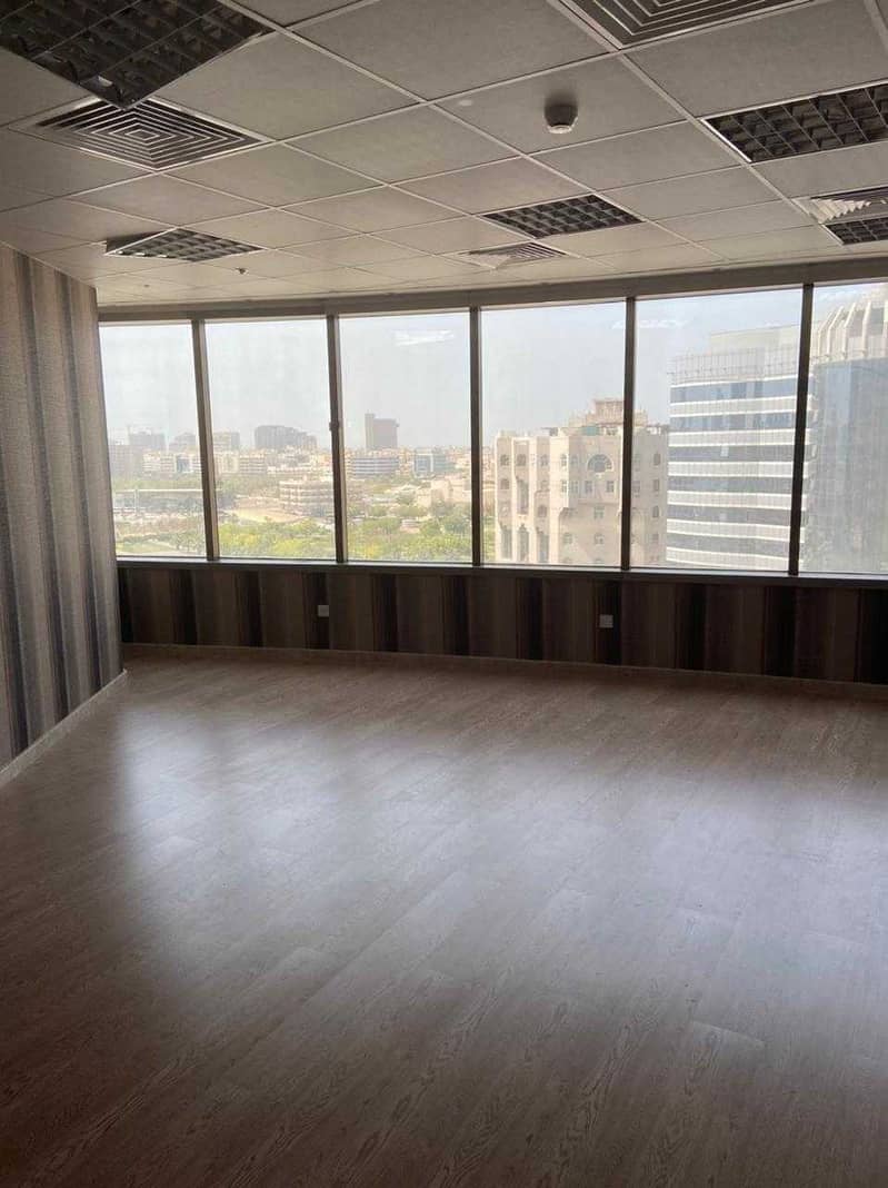 4 Partitioned Office Space in Al Reem Tower
