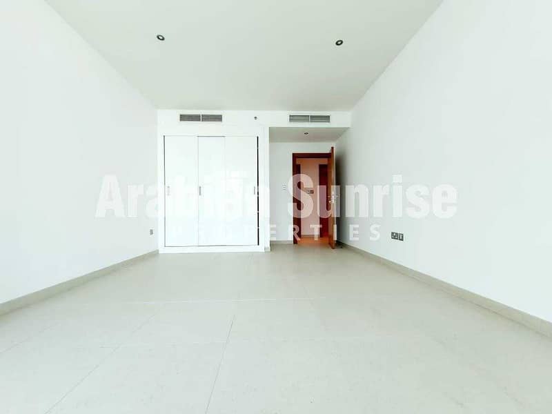 6 Invest Now! High Floor Apt with Marina + Sea View