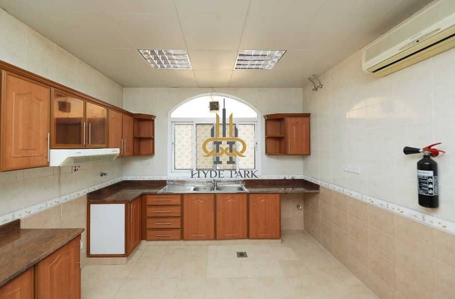 10 Luxurious Three Bedroom / Privat Entrance/ Peaceful Family Apartment