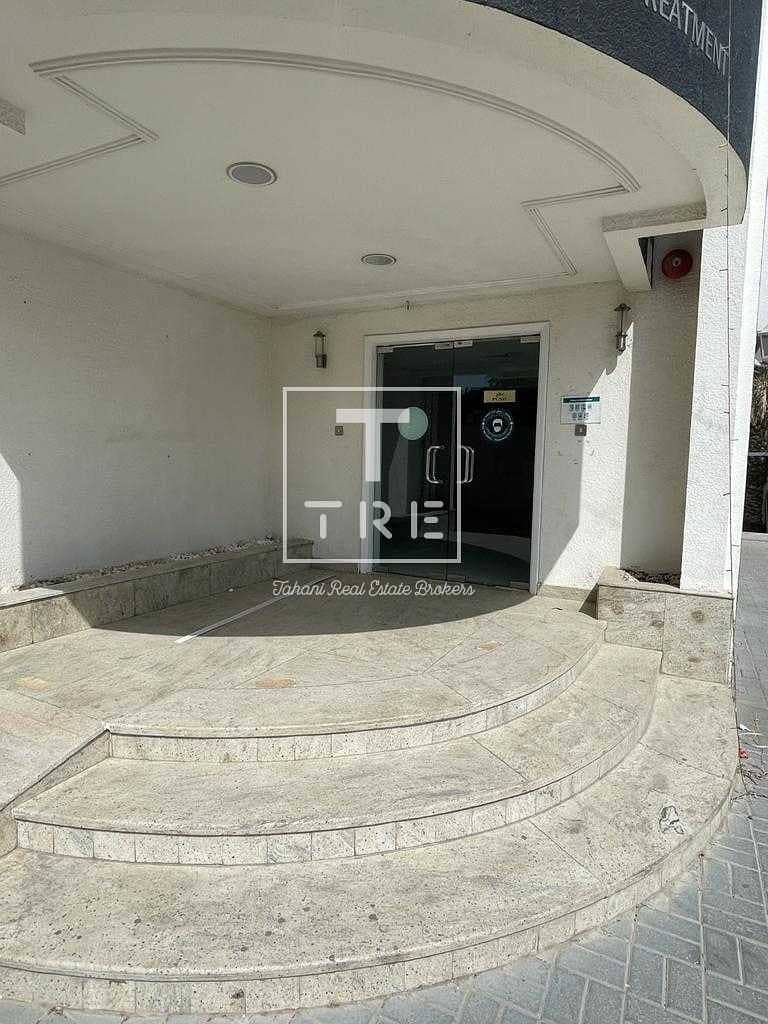 9 Commercial  Villa available for rent in heart of Jumeirah 1 300K/year
