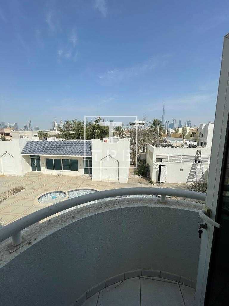 30 Commercial  Villa available for rent in heart of Jumeirah 1 300K/year