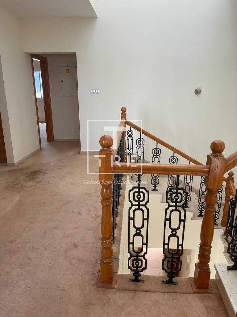 12 Ready to move /4BHK Villa/ prime location/ Jumeirah 1 / 165K YEARLY / 165