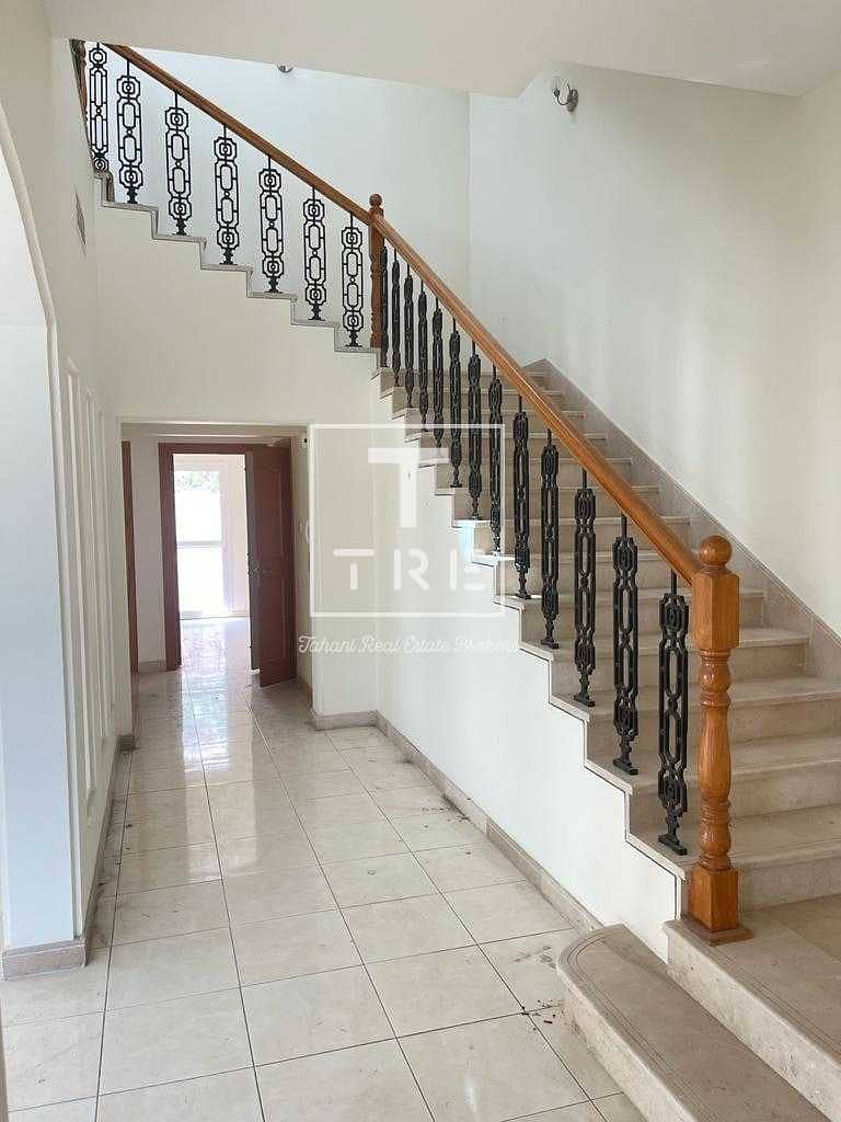 18 Ready to move /4BHK Villa/ prime location/ Jumeirah 1 / 165K YEARLY / 165