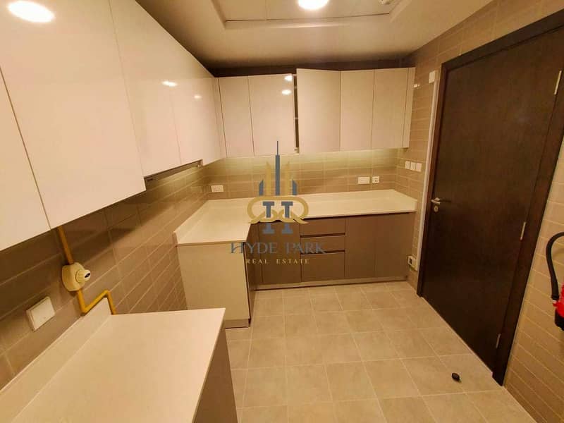 11 Private Pool / Sea view/ 2BHK