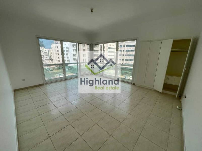 4 Sophisticated 4 Bedroom in Khalidiya