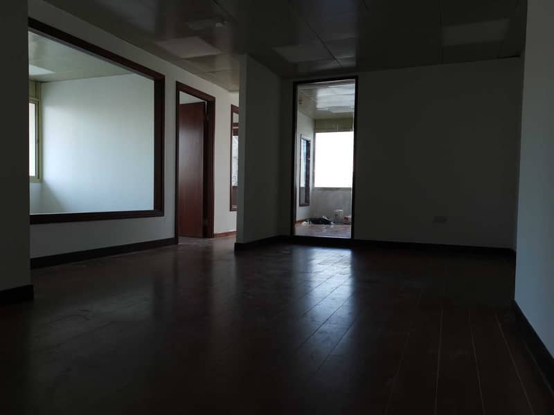 2 Nice spacious office| inclusive DEWA | 0 commission
