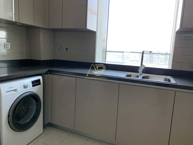 7 Spacious Luxury| 2 Bed Apartment|Excellent condition