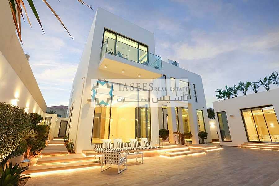 Contemporary 5 Bedroom + Maid Room villa for Sale! Contemporary 5 Bedroom + Maid Room villa for Sale!