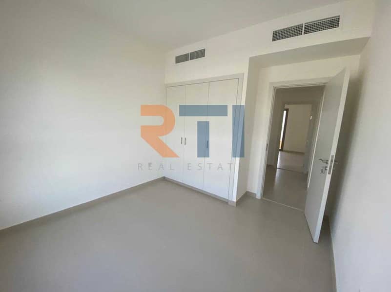 22 Vacant |  Brand New |  Townhouse w/ Maids room