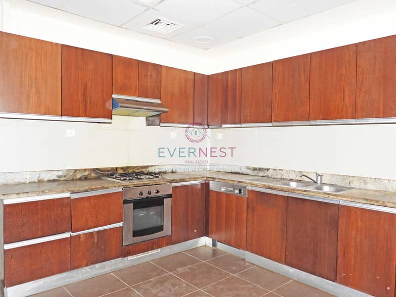 6 Spacious 3BR with Balcony | Partial Sea View