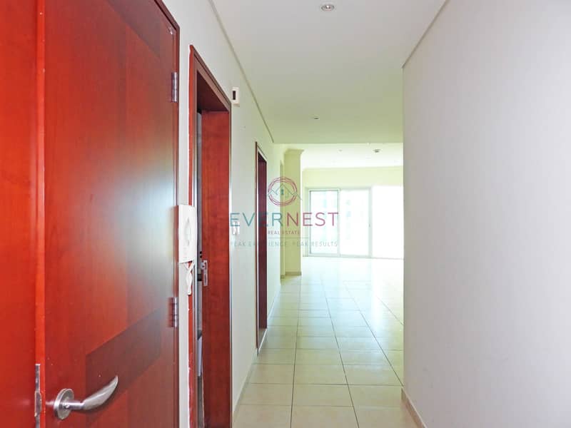 7 Spacious 3BR with Balcony | Partial Sea View