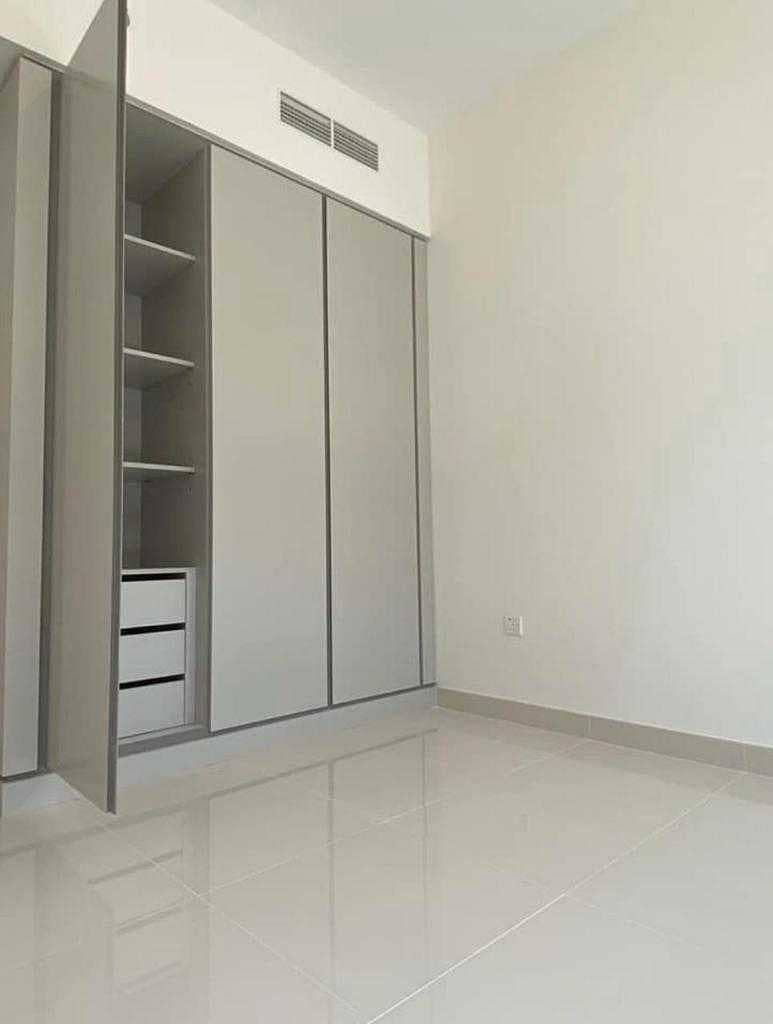 hot unit for sale in Emaar beachfront