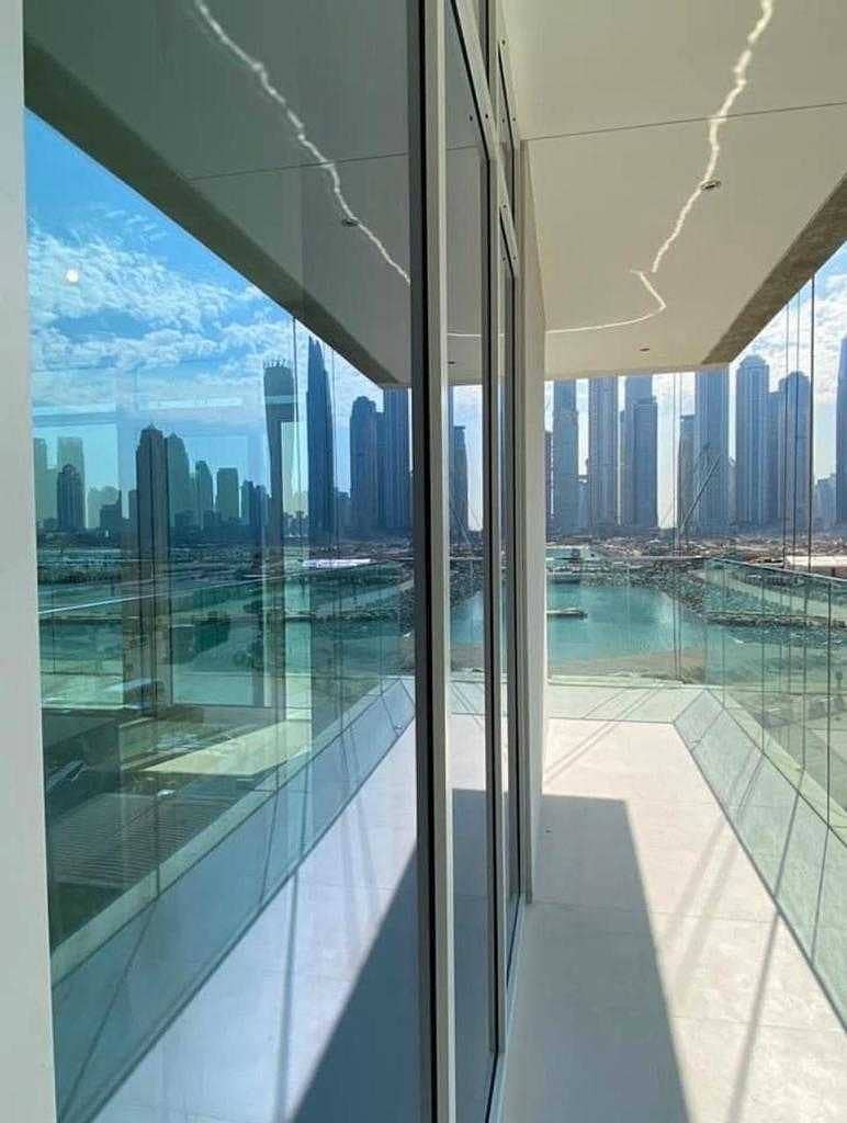 10 hot unit for sale in Emaar beachfront