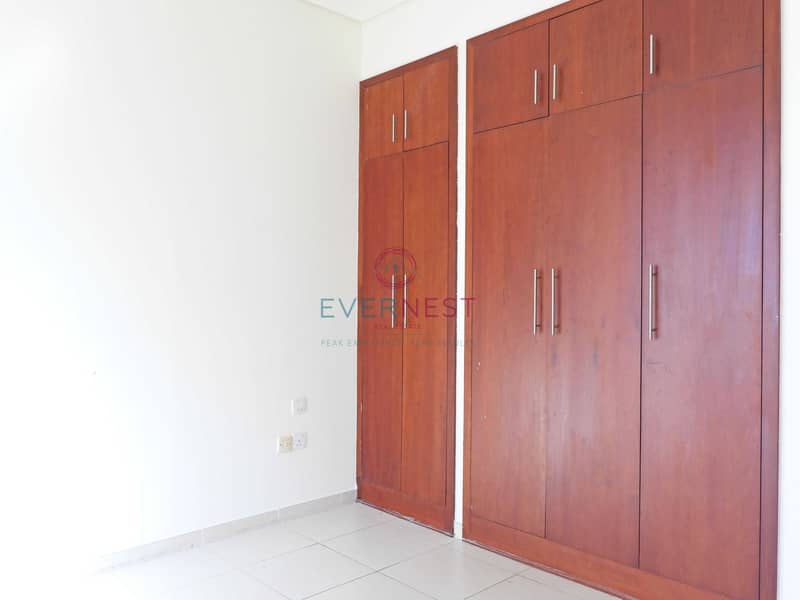 17 Spacious 3BR with Balcony | Partial Sea View