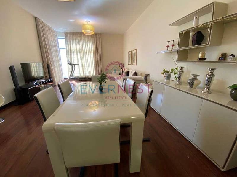 4 Shiekh Zayed View | Sizeable 2BR | Well Maintained
