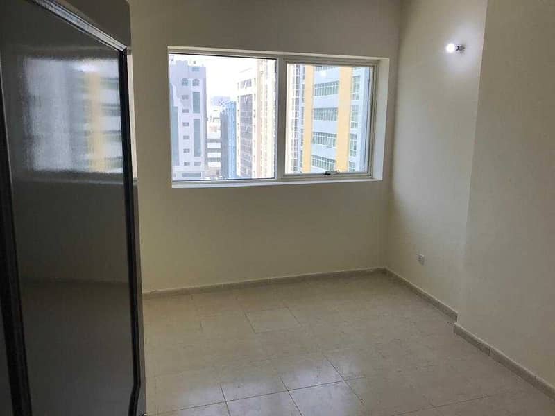 8 Good Flat !!!! Two rooms and two bathroom / modern kitchen