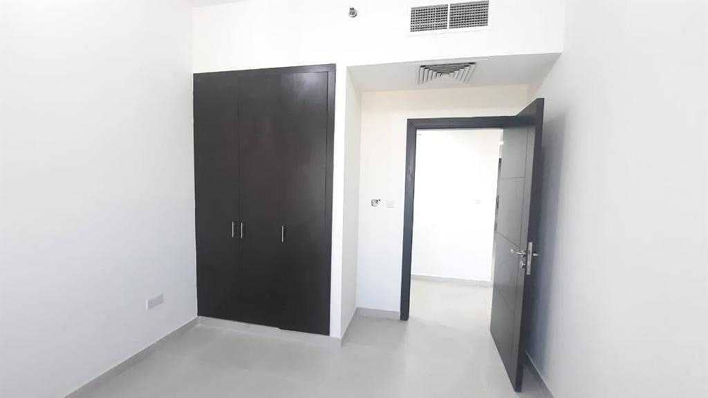 6 NEW FLAT 2BEDROOM IN ABU DHABI FOR RENT WITH BARKING