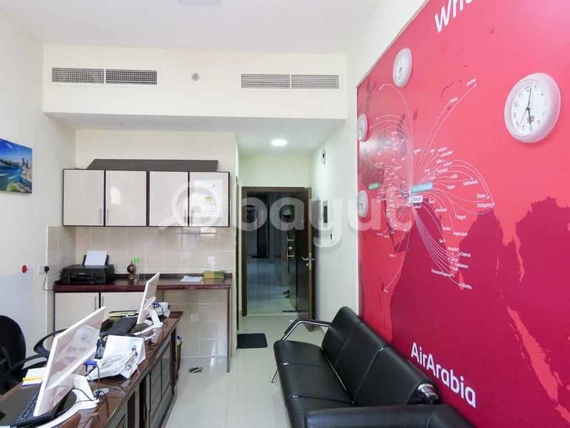 4 office space 190 sq ft close to gold souk