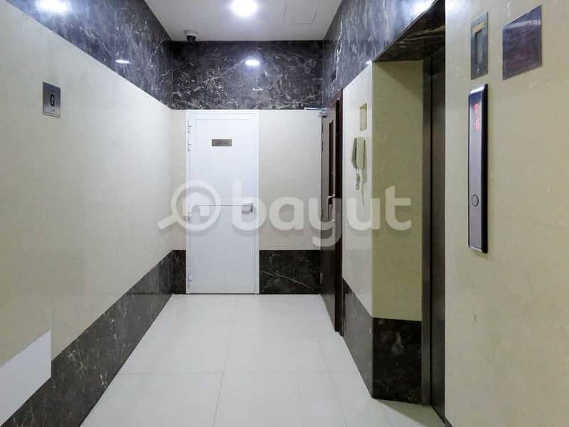 5 office space 190 sq ft close to gold souk