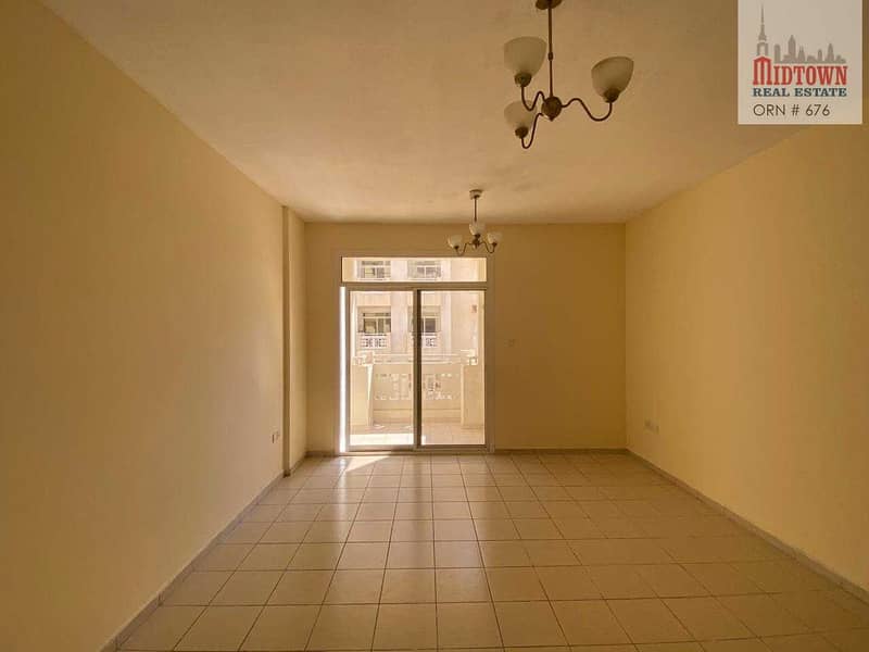 OFFER OF THE WEEK 1BR NEAR BY DARGON MART