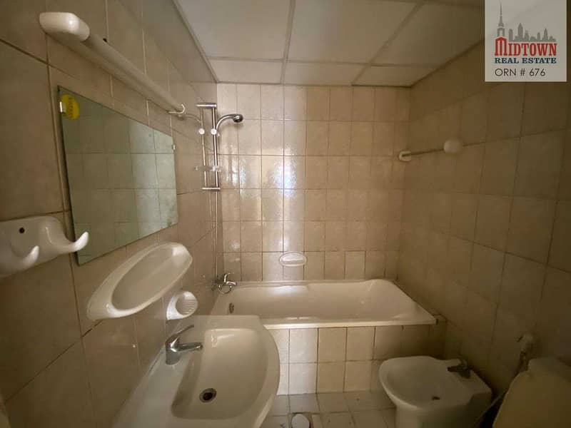 5 OFFER OF THE WEEK 1BR NEAR BY DARGON MART
