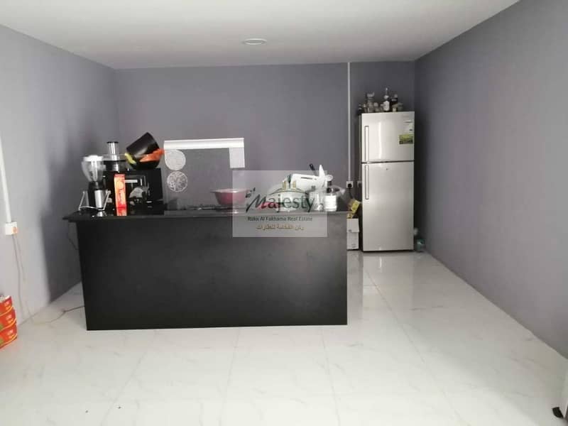 -فرصة بيت شعبي للبيع بالشارقه الشهباء بسعر ولا اروع-. . -فرصة بيت شعبي للبيع بالشارقه الشهباء بسعر ولا اروع-. .