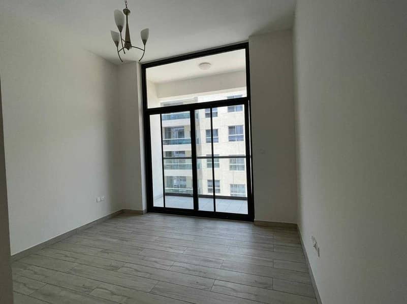 10 30 Days Free Spacious Two Bedroom Apartment For Rent