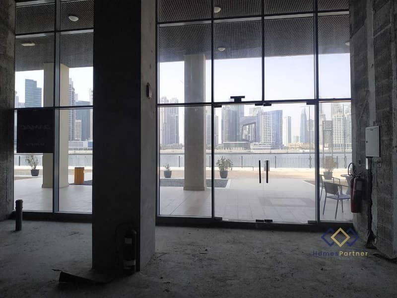 8 Retail Space On Prime Location in Business bay - Full Burj Khalifa & canal view