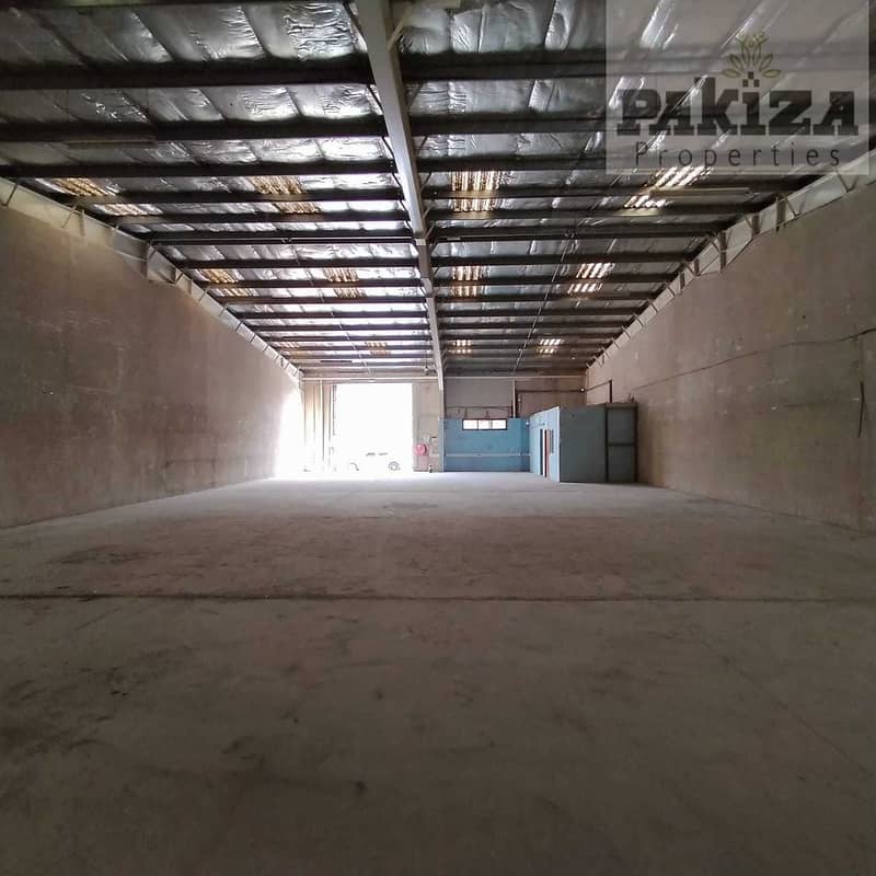 5 5250Sqft!!  Warehouse With Washroom Office In Clean Compound At lower Price