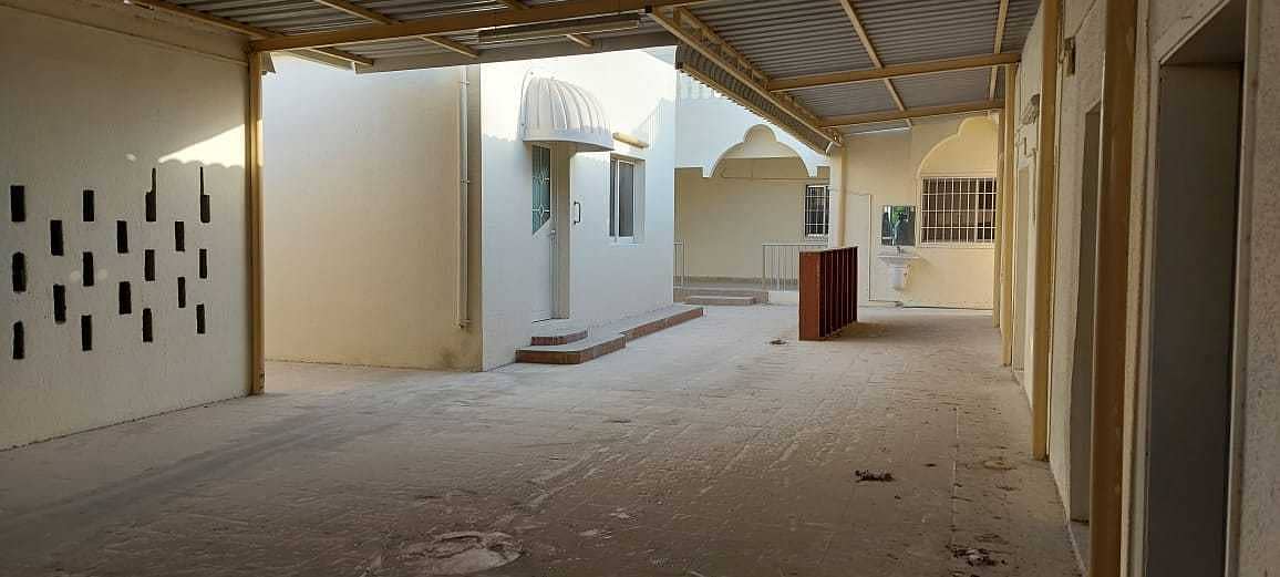 6 bedroom hall villa for rent in Al Ghafia