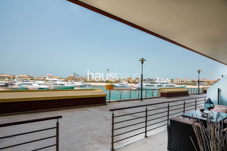 2 Perfectly located / Luxury Interior / Yacht View