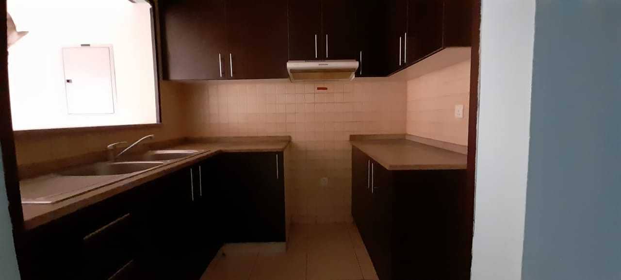 10 SPACIOUS 1 BEDROOM FOR RENT IN QUEUE POINT MAZAYA