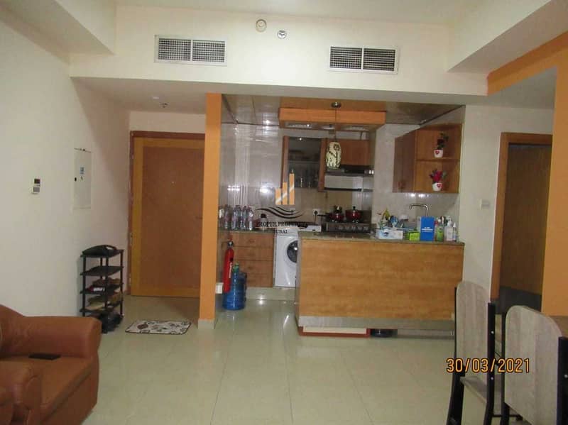11 NEAT AND CLEAN ONEBEDROOM FOR SALE IN CBD
