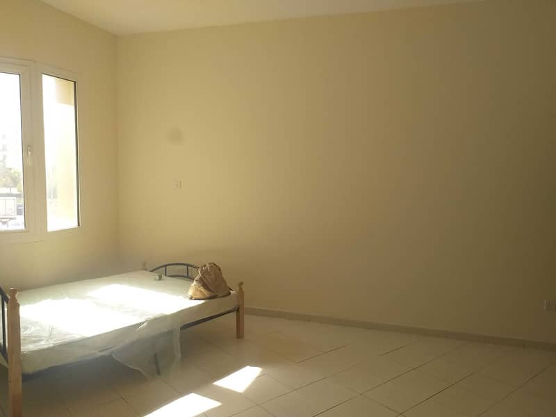 16 large 1 BHK for rent in GREECE only 27000