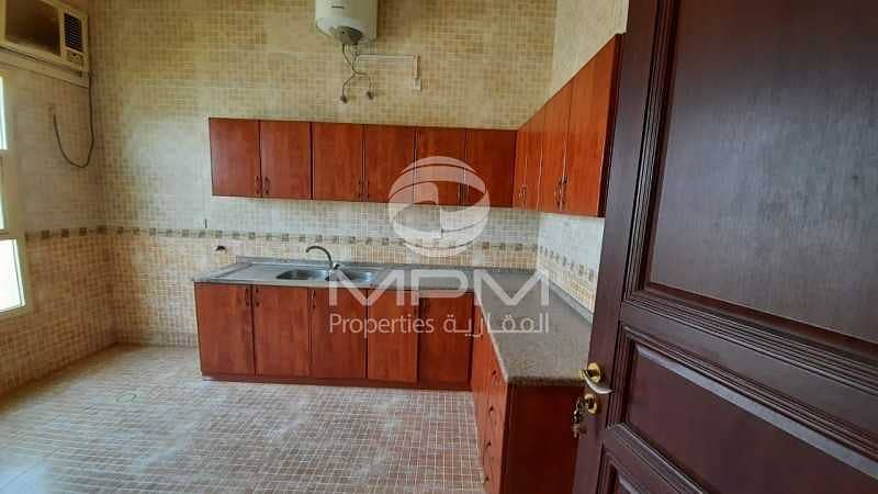 7 Compound Villa | Maid's Room | Parking | 6 Chq