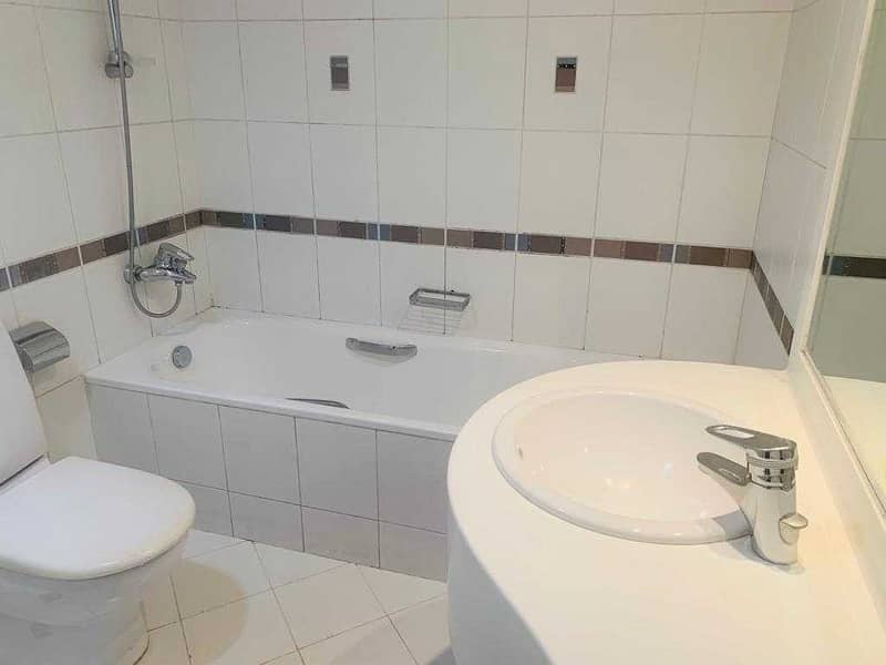 4 No Commission| 2BR |Equipped Kitchen in Oud Metha