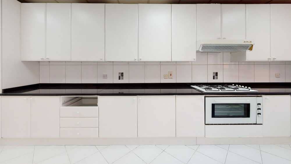 9 Direct Landlord/2BHK/close kitchen with appliances