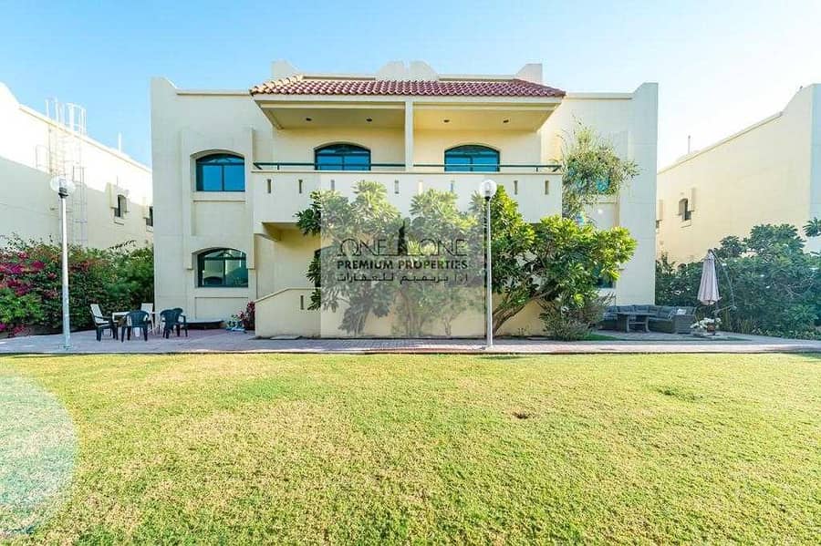 10 Garden Villa Umm Suqeim 2  for Families with 1 month free