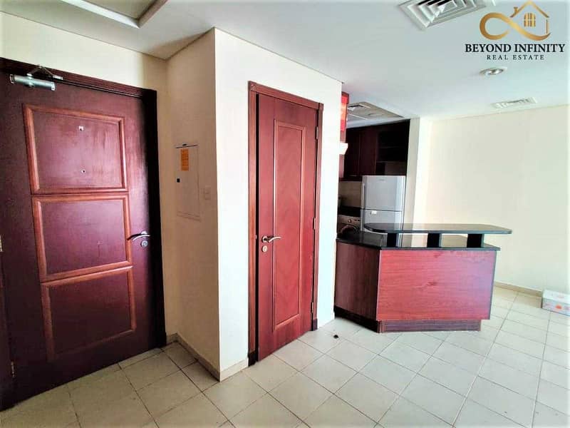3 HURRY!!! Rent  A Property Next  To  Metro Station