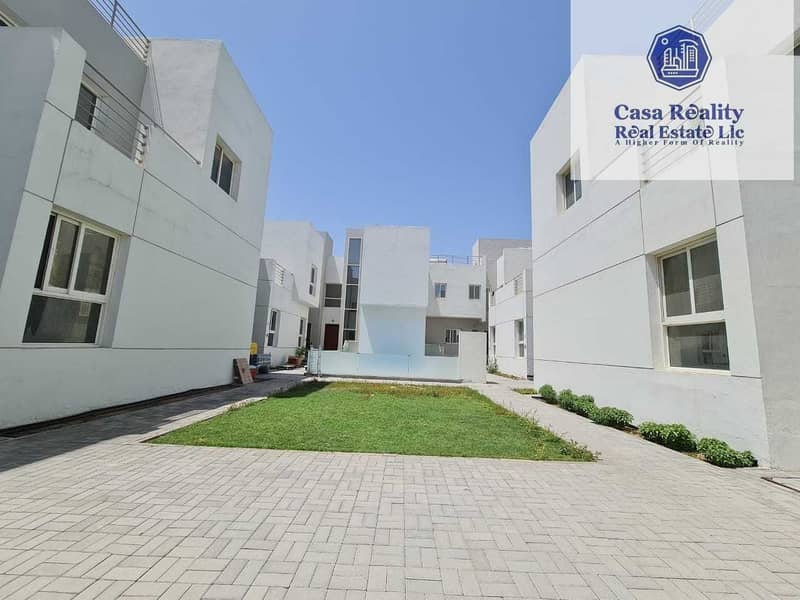 Stylish Compound 4 BR villa for rent in Mirdif